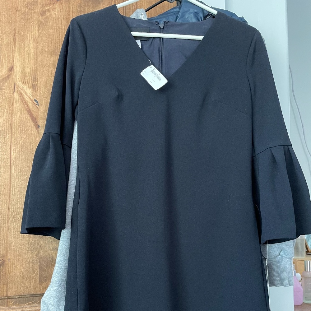 Donna Morgan Neimum Marcus little black dress with bell sleeves